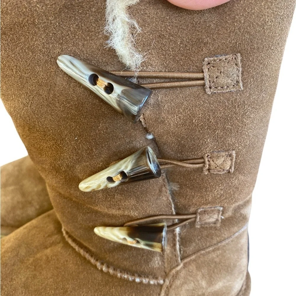 Bearpaw Jade Brown Suede Upper Sheepskin Wool Lined Toggle closure Winter Boots